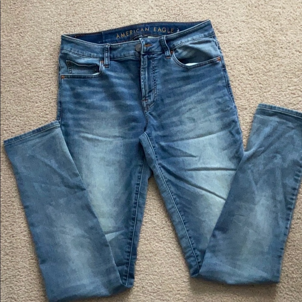 Men’s American Eagle light wash Jean 32 x 36